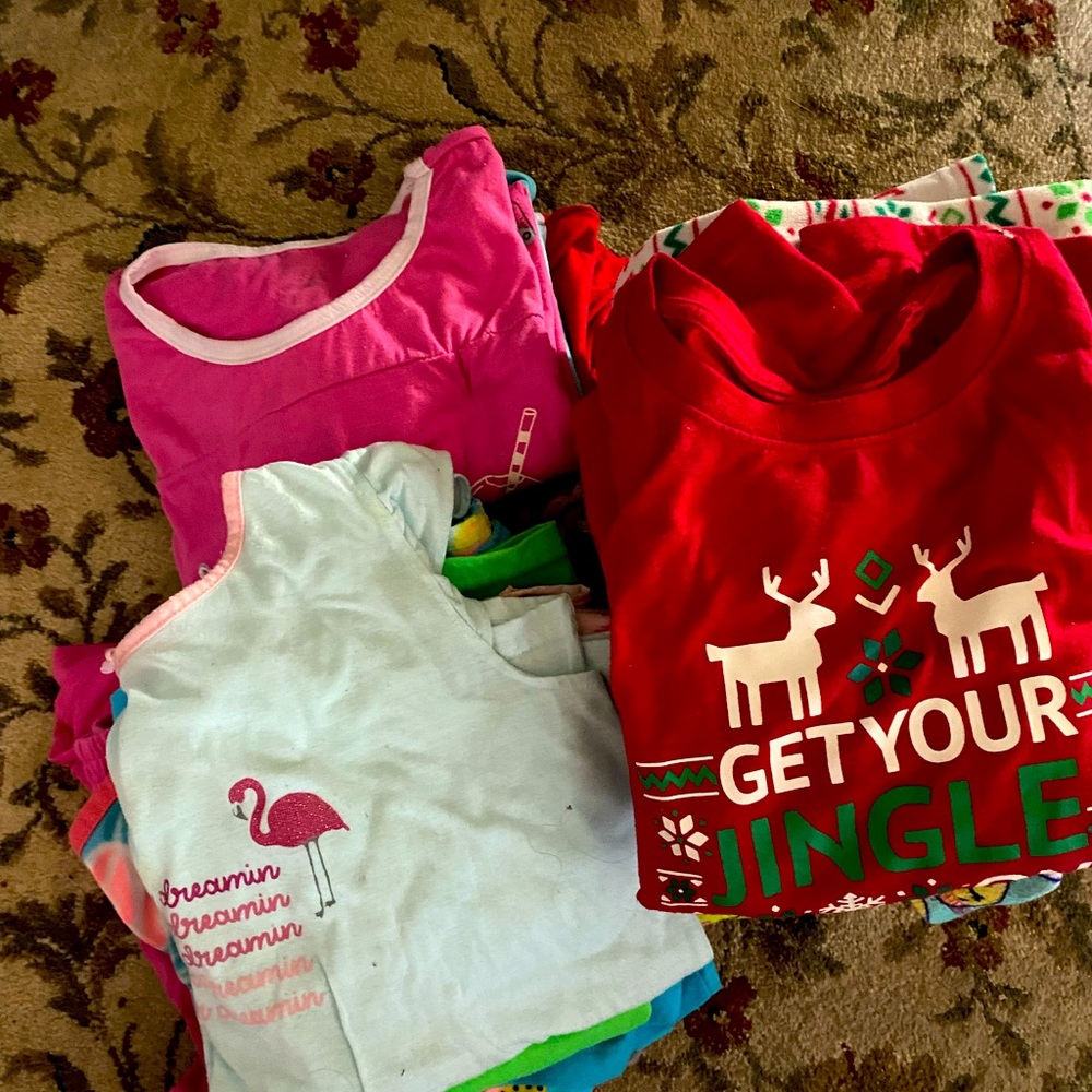 Big girls pajamas size 10/12 and 14/16. 15 sets